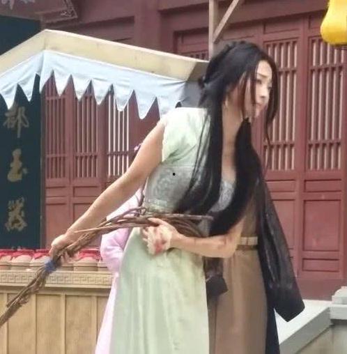 娱乐圈吃瓜女星是谁最美,揭秘最美女星风云录 第2张 娱乐圈吃瓜女星是谁最美,揭秘最美女星风云录 第2张