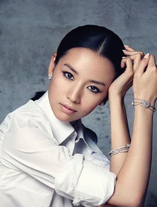 娱乐圈吃瓜女星是谁最美,揭秘最美女星风云录 第3张 娱乐圈吃瓜女星是谁最美,揭秘最美女星风云录 第3张